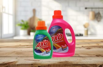 Các loại nước tẩy AXO hồng và xanh chính hãn