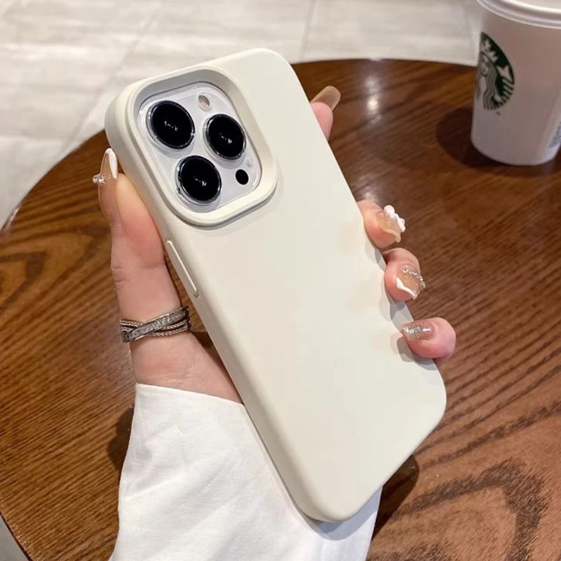 Ốp lưng iPhone chất liệu TPU mịn chống bẩn màu be sang trọng bảo vệ camera